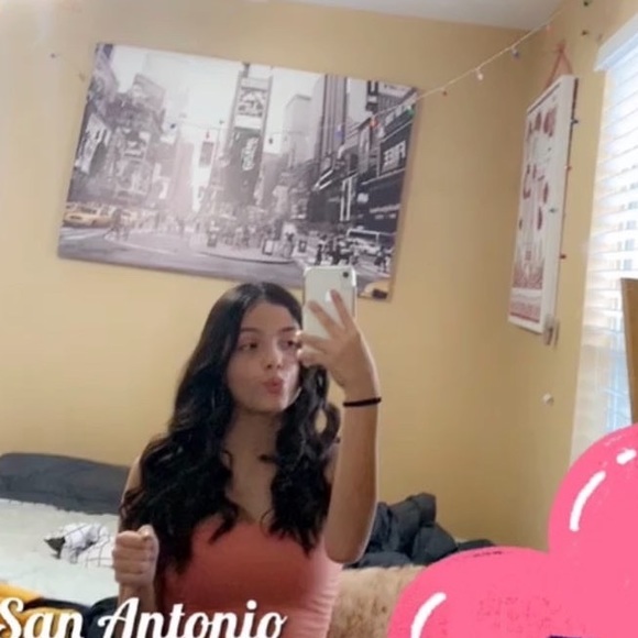 leahflores06